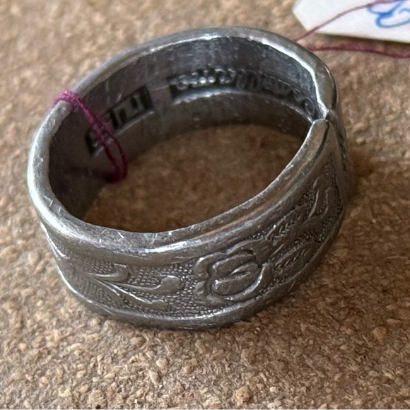 Vintage Men’s Wedding Band Ring “Costellano” Embossed Floral Matte sz10-10.25 - Picture 2 of 9